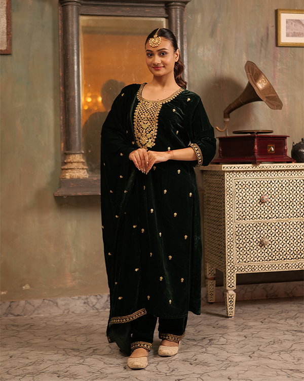 Yasmin Velvet Bottle Green Kurta Set