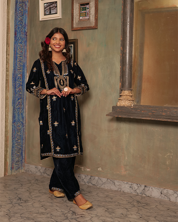 Lailah Velvet Royal Blue Kurta Set