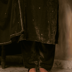 Lina Velvet Mehendi Green Kurta Set