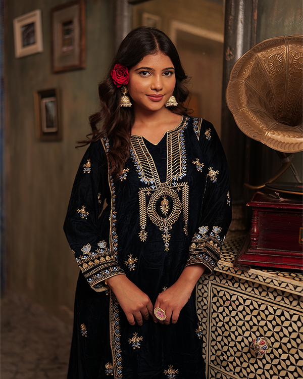 Lailah Velvet Royal Blue Kurta Set