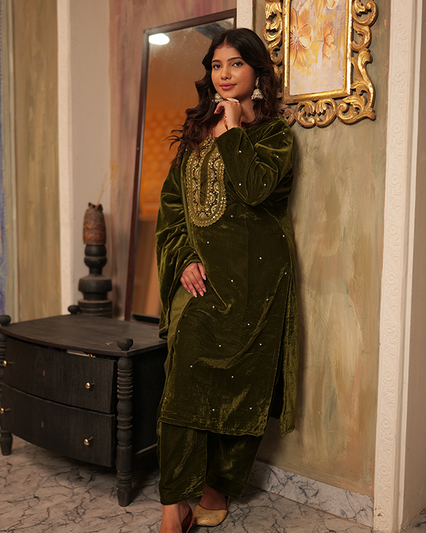Lina Velvet Mehendi Green Kurta Set