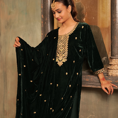 Yasmin Velvet Bottle Green Kurta Set