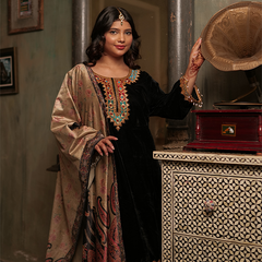 Amara Velvet Black Palazzo Set