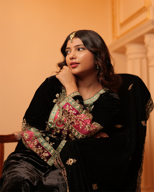 Zehra Velvet Black Kurta Set