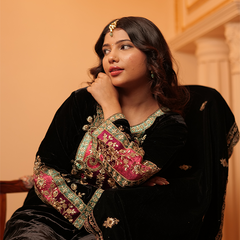 Zehra Velvet Black Kurta Set