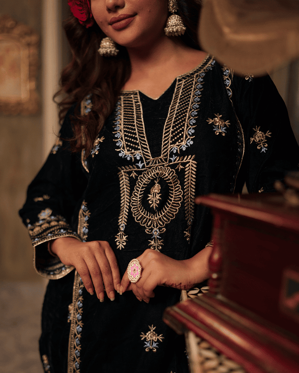 Lailah Velvet Royal Blue Kurta Set