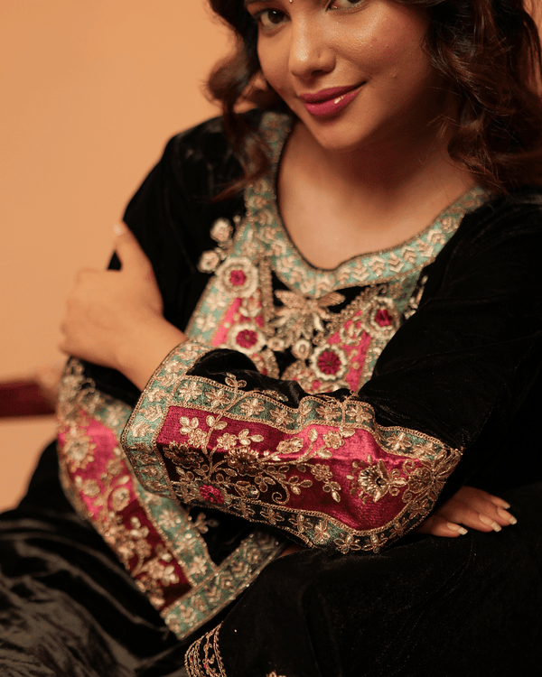 Zehra Velvet Black Kurta Set