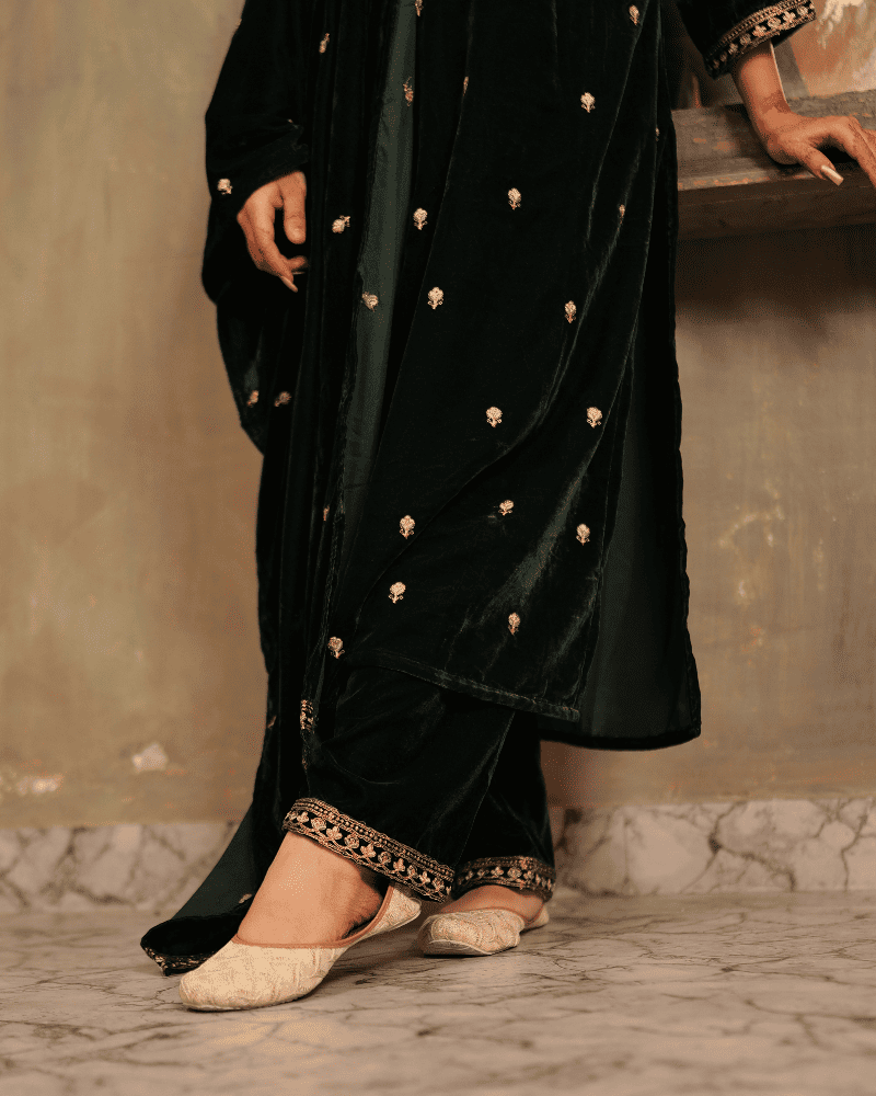 Yasmin Velvet Bottle Green Kurta Set