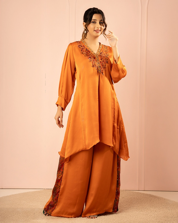 Ruhani Chinon Rust Kurta Set