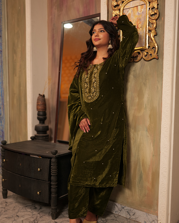 Lina Velvet Mehendi Green Kurta Set